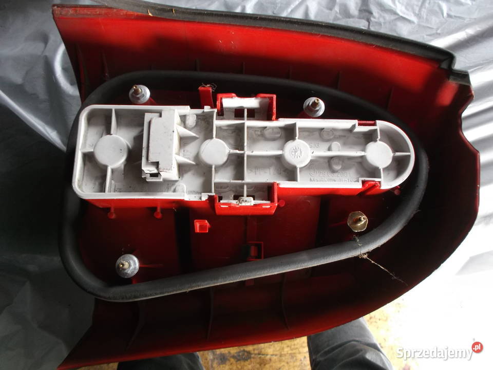 AUDI A4 ORYGINALNA LAMPA TYŁ TYLNA LEWA Z Oświetlenie Świerzawa