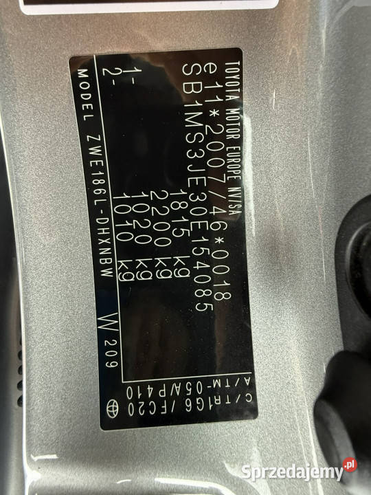 Toyota Auris Hybryda niski przebieg oryginalny Poznań sprzedam