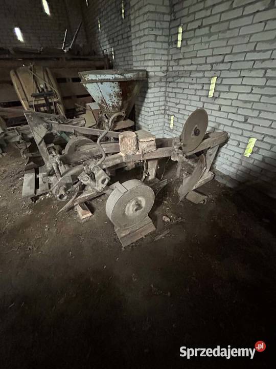 Sprzęt i maszyny rolnicze w stanie do Wyryki-Połód sprzedam