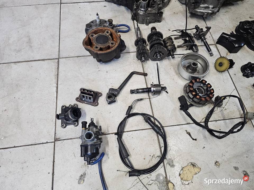 Silnik AM6 części wał cylinder kapa skrzynia