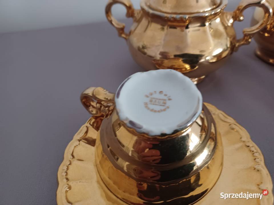 Porcelanowy pozłacany 8 częściowy serwis do kawy Wrocław