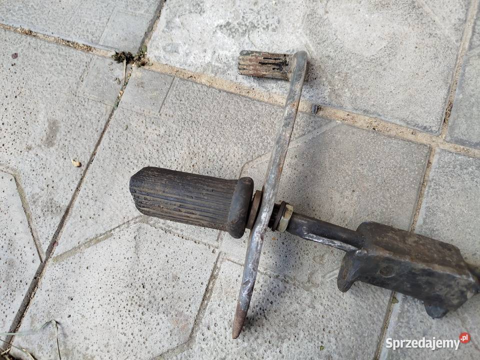 Oryginalne podnóżki kierowcy z hamulcem komar sprzedam