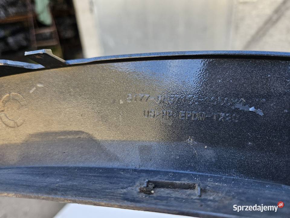 BMW X6 G06 LIFT LCI LISTWA BŁOTNIKA PRAWY PRZÓD osobowe Międzychód sprzedam