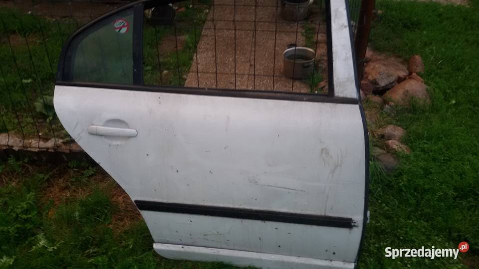 dzwi tylne prawe lewe skoda super B warmińsko-mazurskie Elbląg