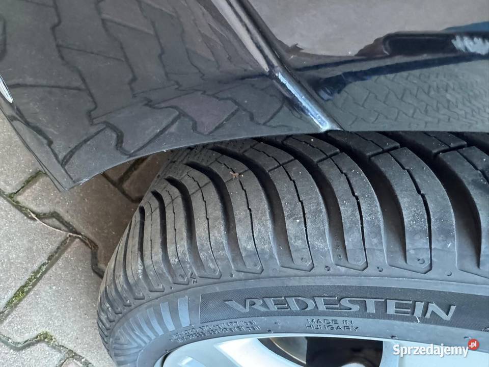 Mercedes C180 18 benzyna sedan czarny małopolskie Kraków sprzedam