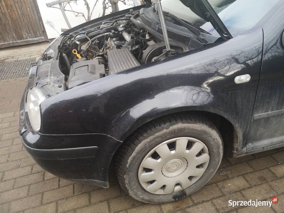 Golf 4 czesci Błotniki Garwół sprzedam