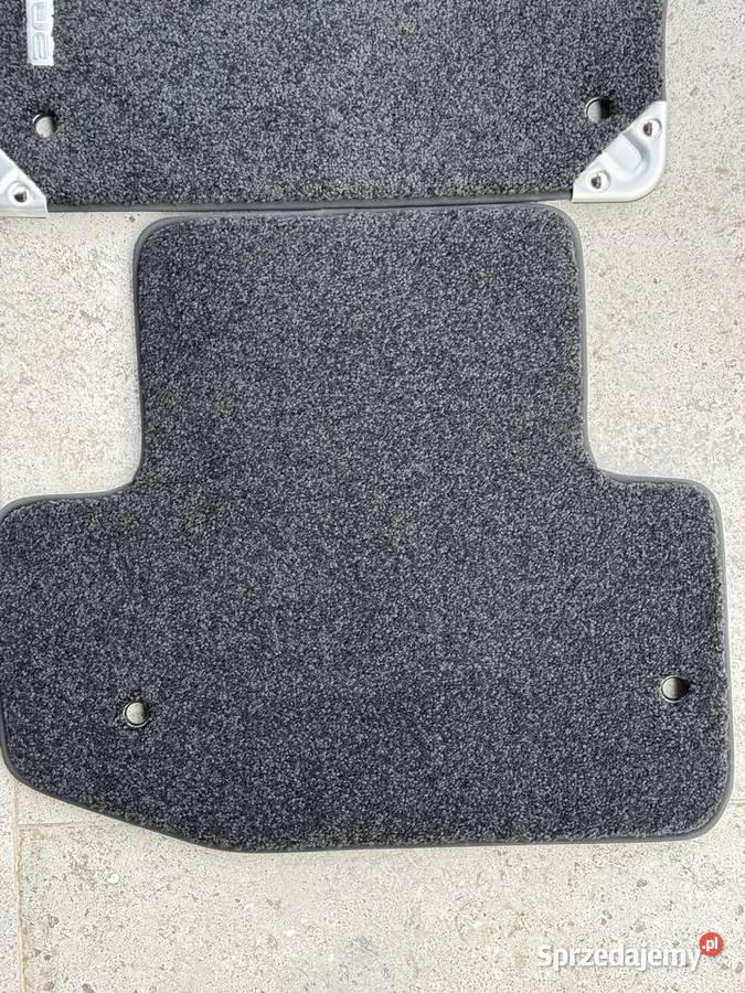 Dywaniki samochodowe Range Land Rover welur Dąbie