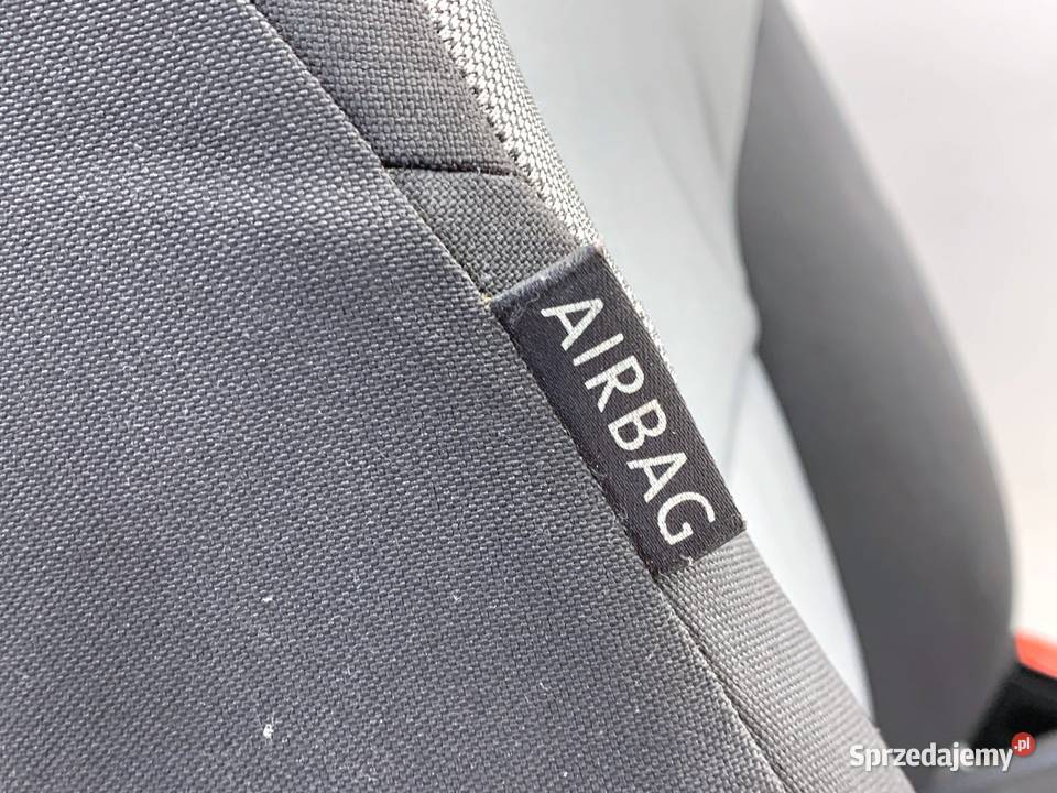 FOTEL PRAWY PRZÓD VW GOLF VII Hatchback osobowe sprzedam