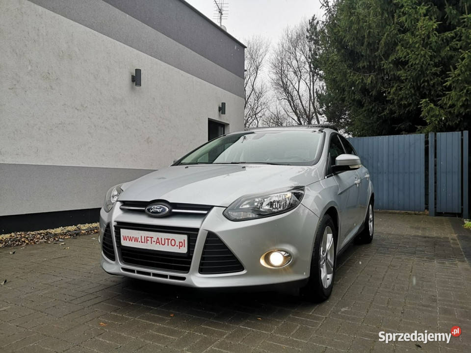 Ford Focus 10 12v 125 Klimatr Navi ALU Isofix serwisowany w ASO dolnośląskie Strzegom