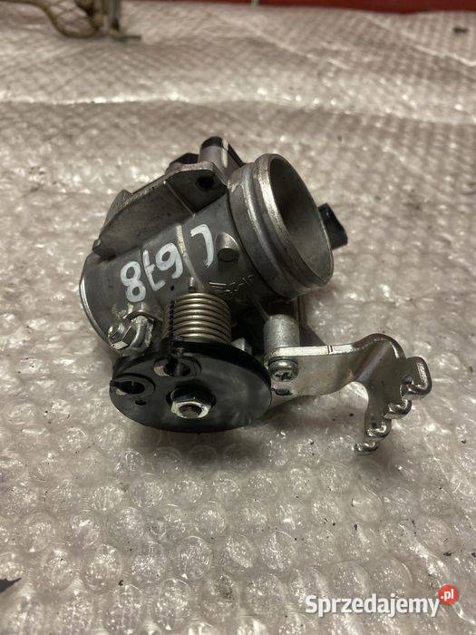 Suzuki GSXS 125 przepustnica C678 Poznań