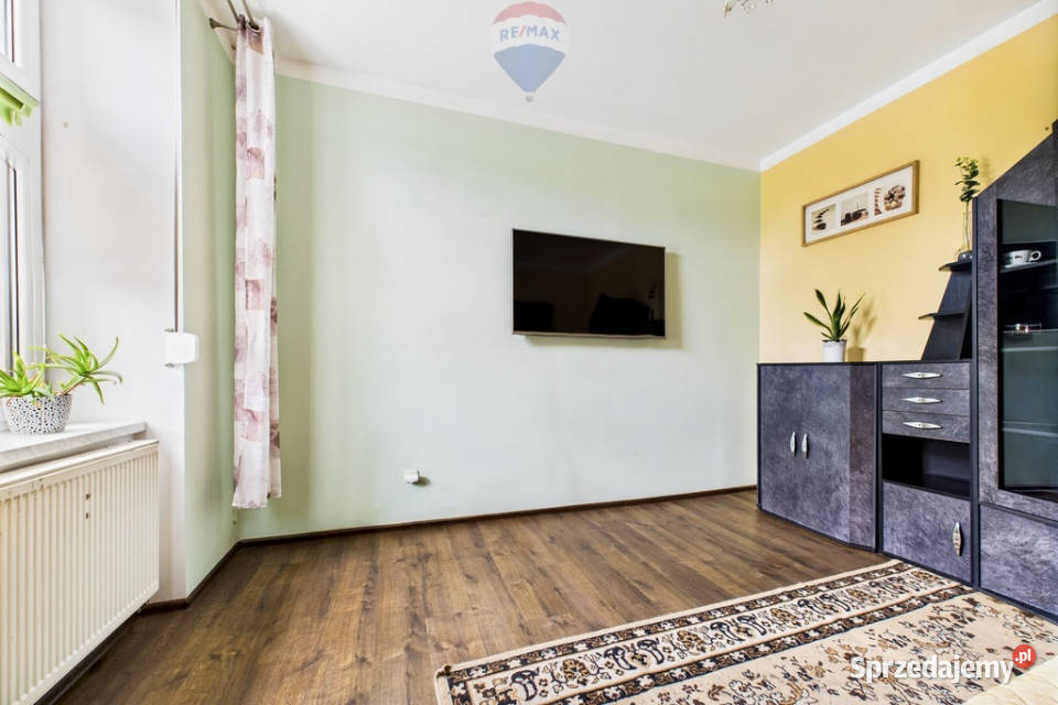 Na sprzedaż 2 pokoje garaż piwnica ogródek