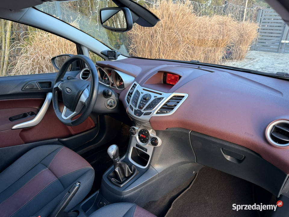Ford Fiesta nowa Niski oryginalny przebieg Mk7 gniazdo AUX wielkopolskie Poznań