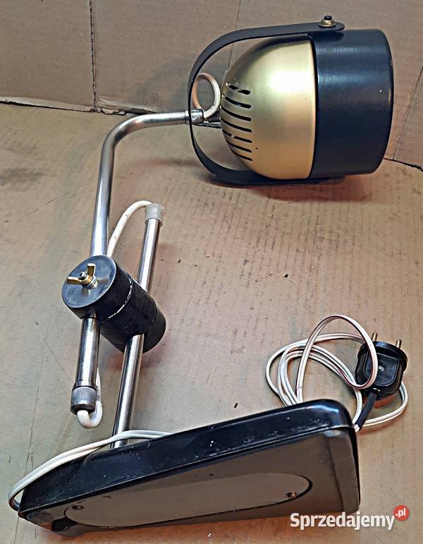 Lampa na biurko z lat PRL Pozostałe wielkopolskie Ostrów Wielkopolski
