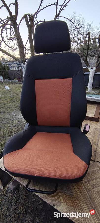 Sprzedam prawy fotel Astra H GTC osobowe Gniezno