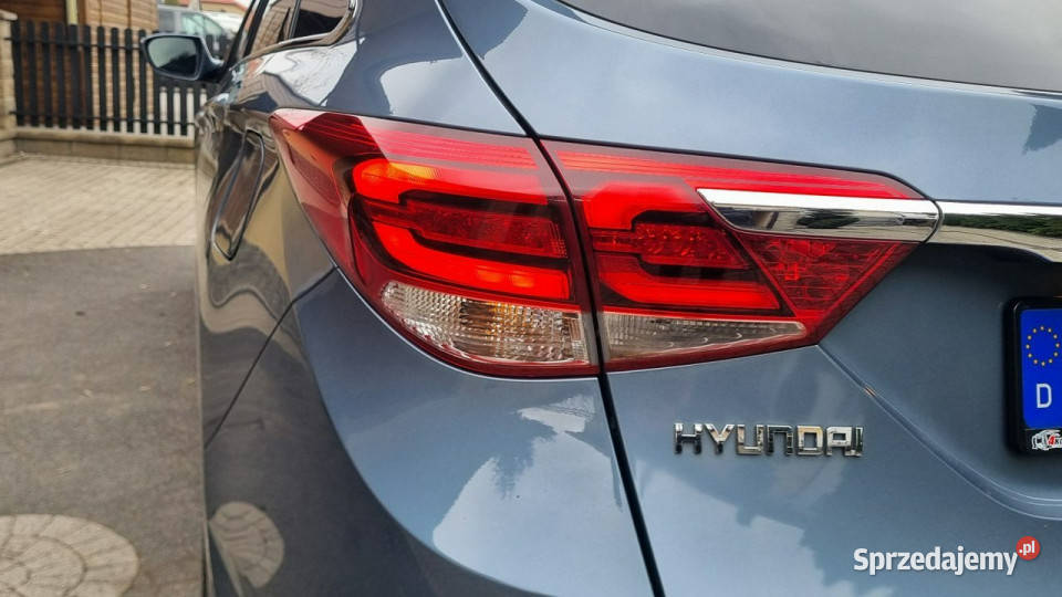 Hyundai i40 Lift Automat Navi Kamera Cofania autoalarm i40 sprzedam