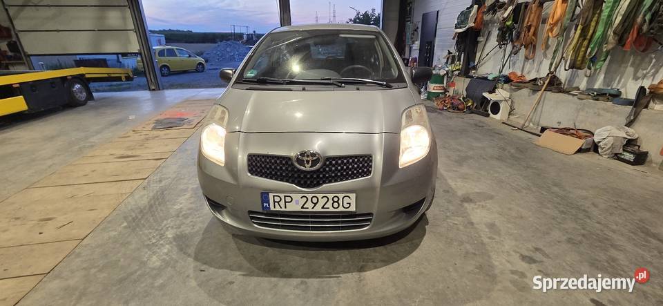 Toyota Yaris 10 MP3 Przemyśl