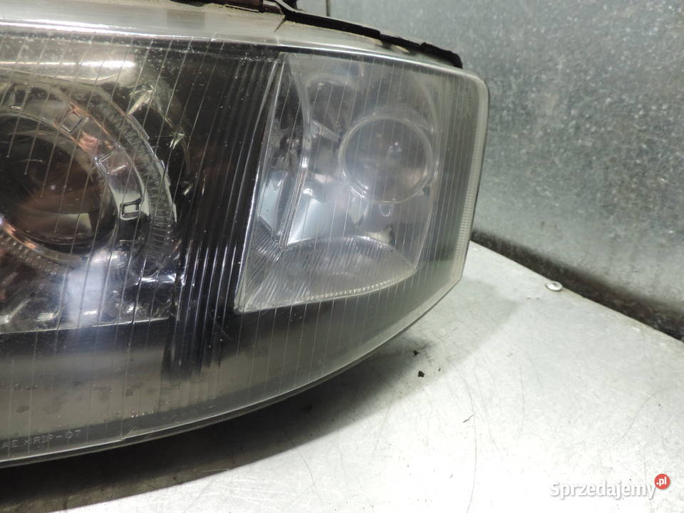 AUDI A6 C5 LAMPA REFLEKTOR LEWY PRZÓD sprzedam