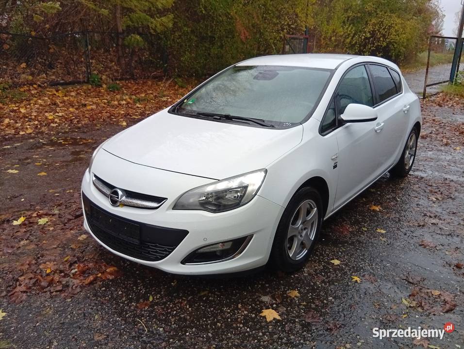 Opel Astra Lift 17 CDTI Isuzu Navi Tempomat PDC