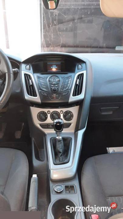 Ford Focus 10 benzyna 125 2013r nieuszkodzony Czacz