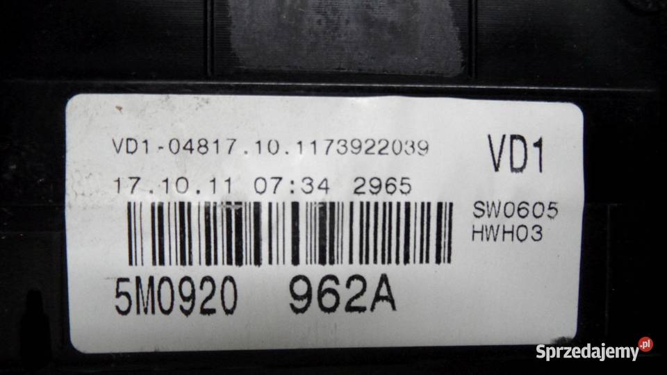 VW GOLF PLUS 16 TDI 12r licznik zegary ANGLIK