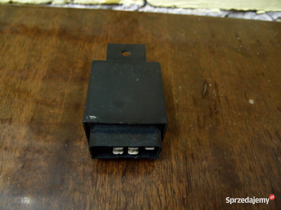 Przerywacz kierunkowskazów Fiat 126p Magnet Łódź