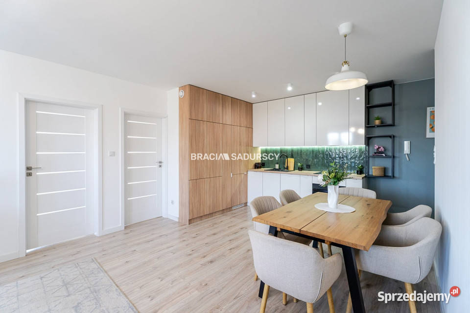 Mieszkanie Kraków 619 metrów 3 pokoje 61.9m2 małopolskie sprzedam