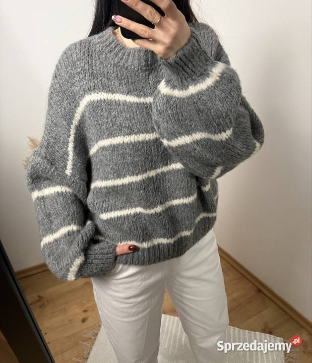 Szary miękki damski sweter szary w białe paski Ostrzeszów