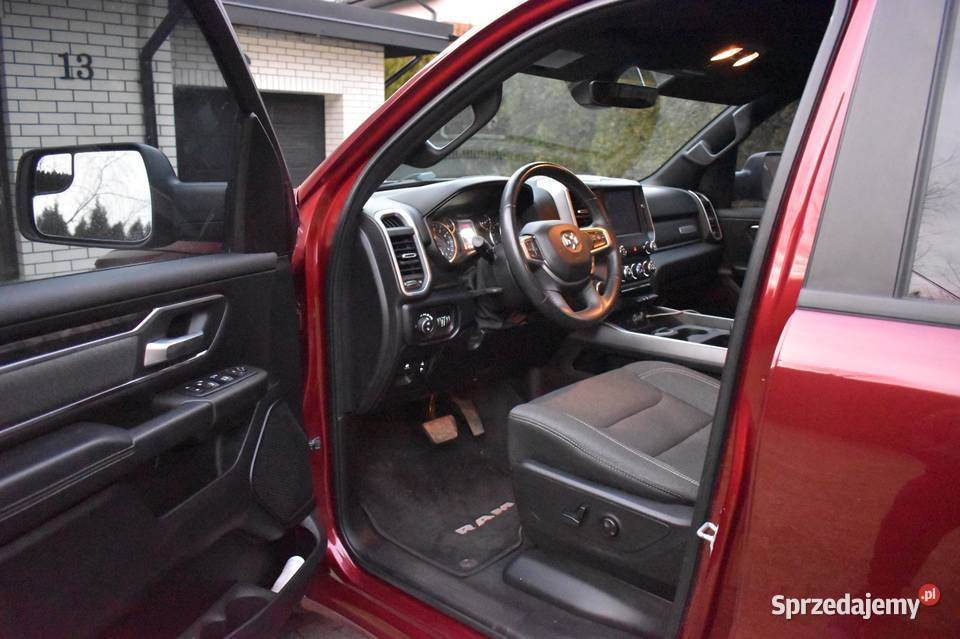 DODGE RAM 1500 BIGHORN LONE STAR benzyna Sanok