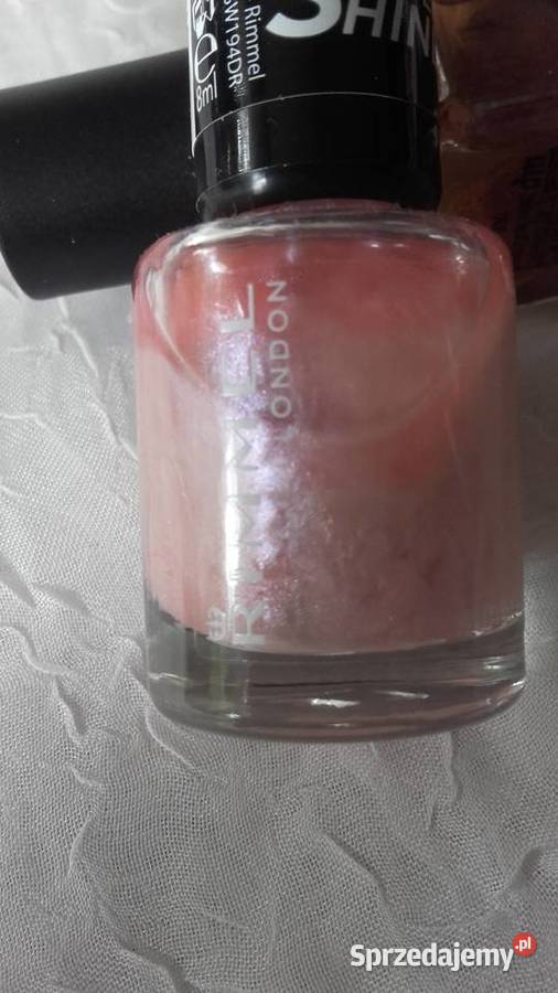 DWA MARKOWE HISZPAŃSKIE LAKIERY DO PAZNOKCI Dla kobiet Piła sprzedam