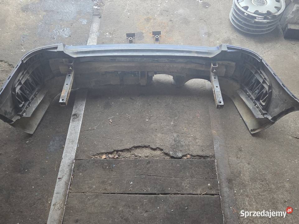Hak i zderzak tył lift Audi A4 B5 sprzedam