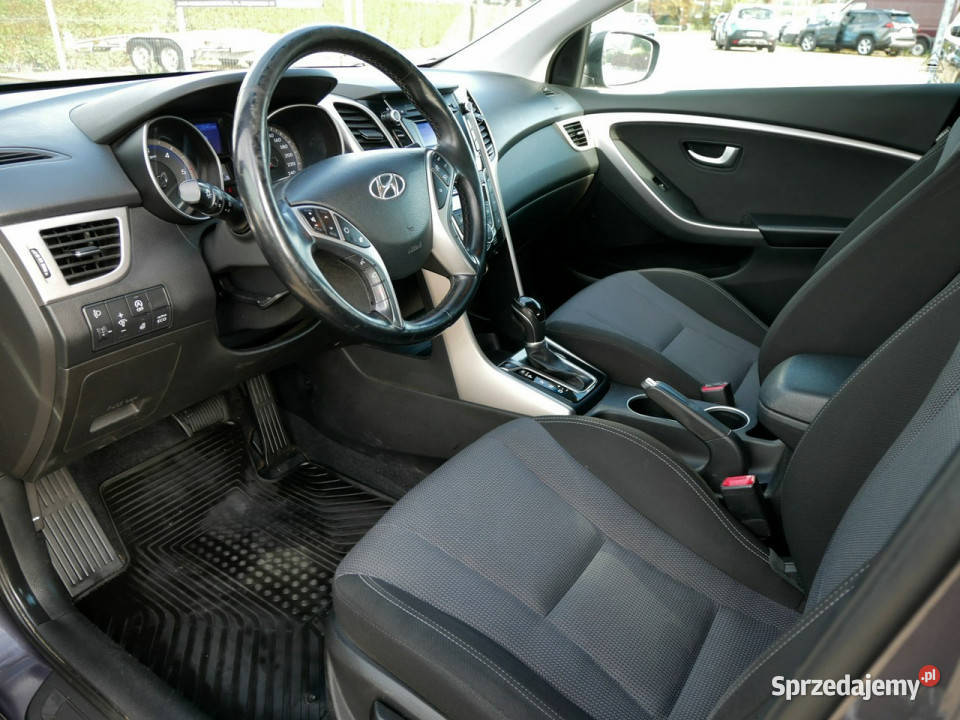 Hyundai i30 16 CRDI 110 E6 Kombi Comfort Automat Goczałkowice-Zdrój