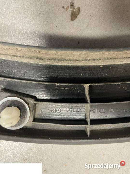 Suzuki Vitara III listwa prawy przód osobowe Kozubszczyzna