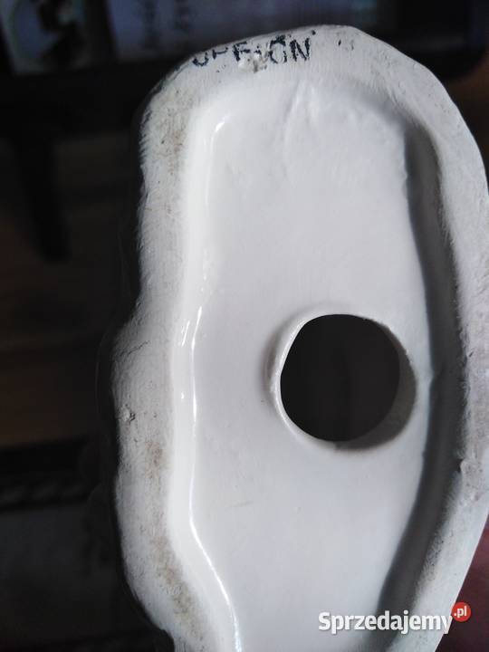 Porcelanowa figurka dama Miejsce Piastowe sprzedam