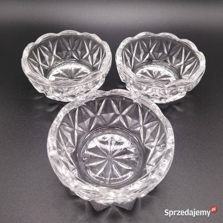 Szklane miseczki