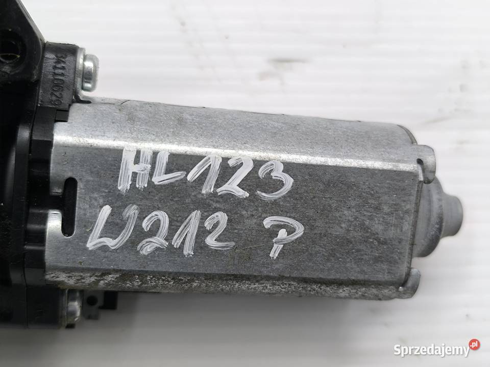 SILNICZEK REGULACJI FOTELA PRAWY EKLASA W212