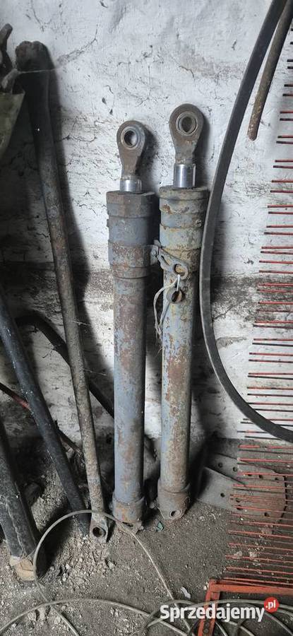 Tur Ładowacz czołowy c 330 Kruszwica