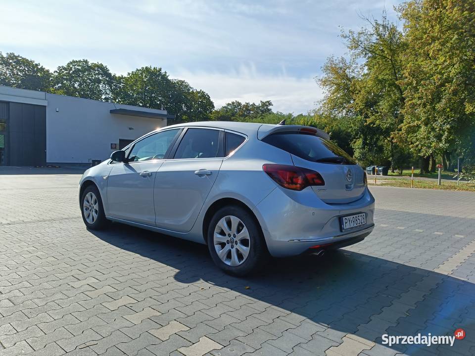 Opel Astra bogato wyposażona Astra Poznań sprzedam
