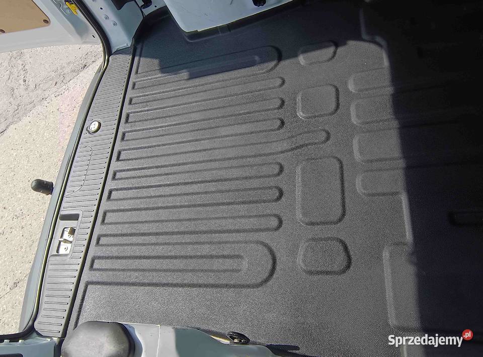 Ford Transit Courier ciężarowy 2023 16800 małopolskie Kraków