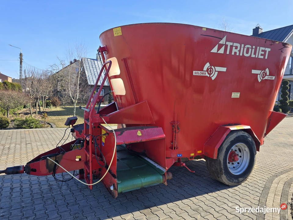 Wóz paszowy TRIOLIET SOLOMIX 21400 14 m3 Rolnictwo Baliki