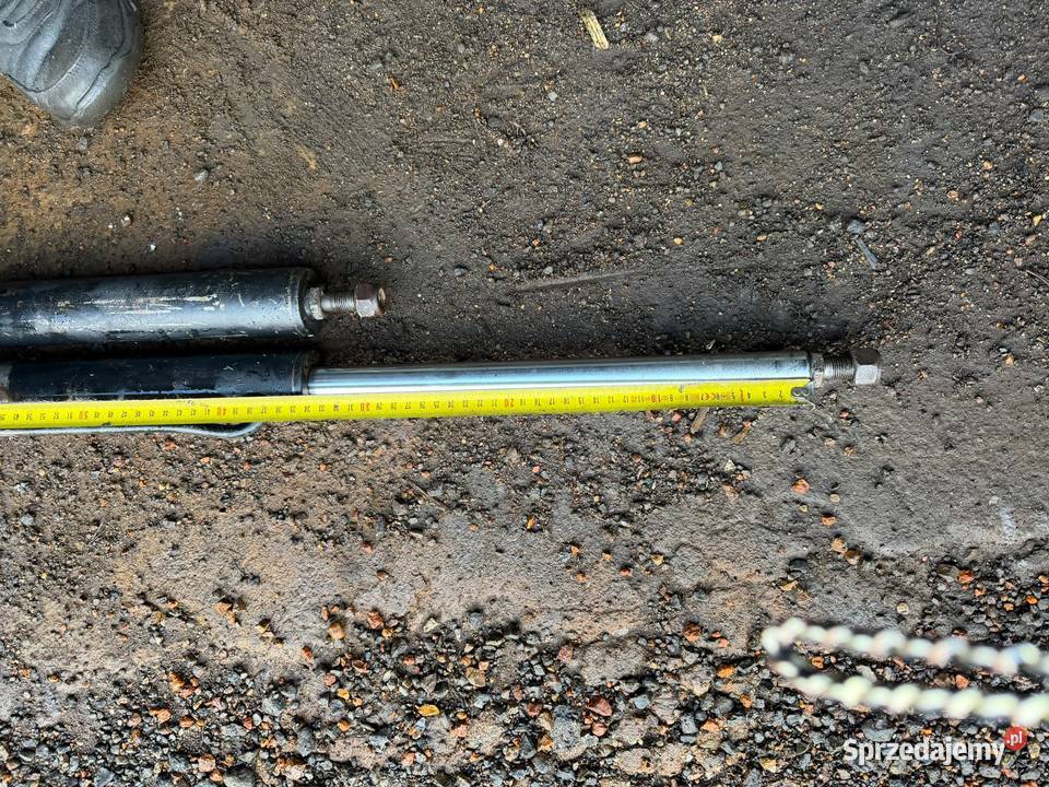 Siłownik hydrauliczny dwustronnego działania