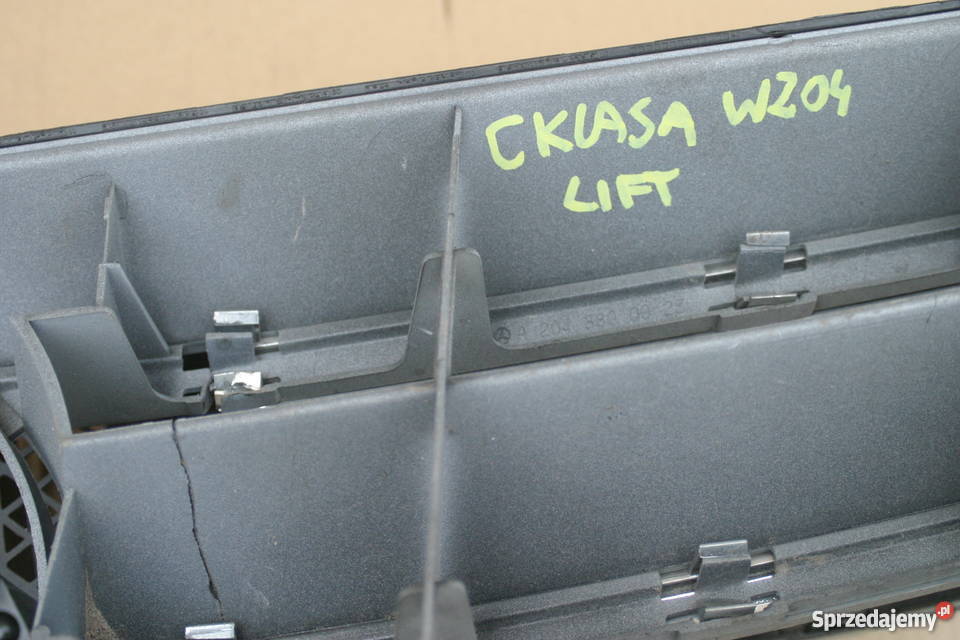 MERCEDES C KLASA W204 LIFT LISTWA GRILLA ATRAPY