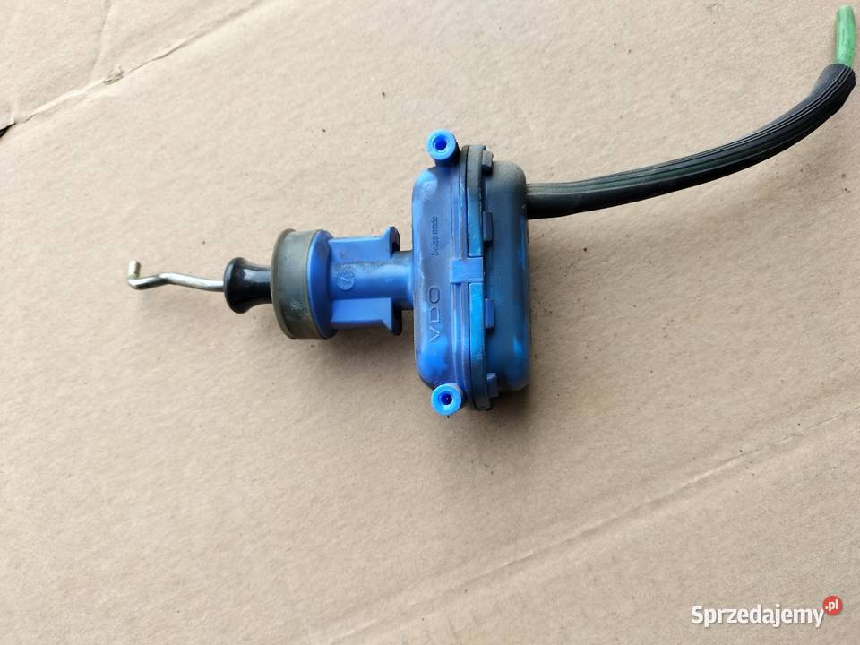 AUDI 80 B3 B4 KOMBI SIŁOWNIK ZAMKA KLAMY MASKI Kamień-Kolonia