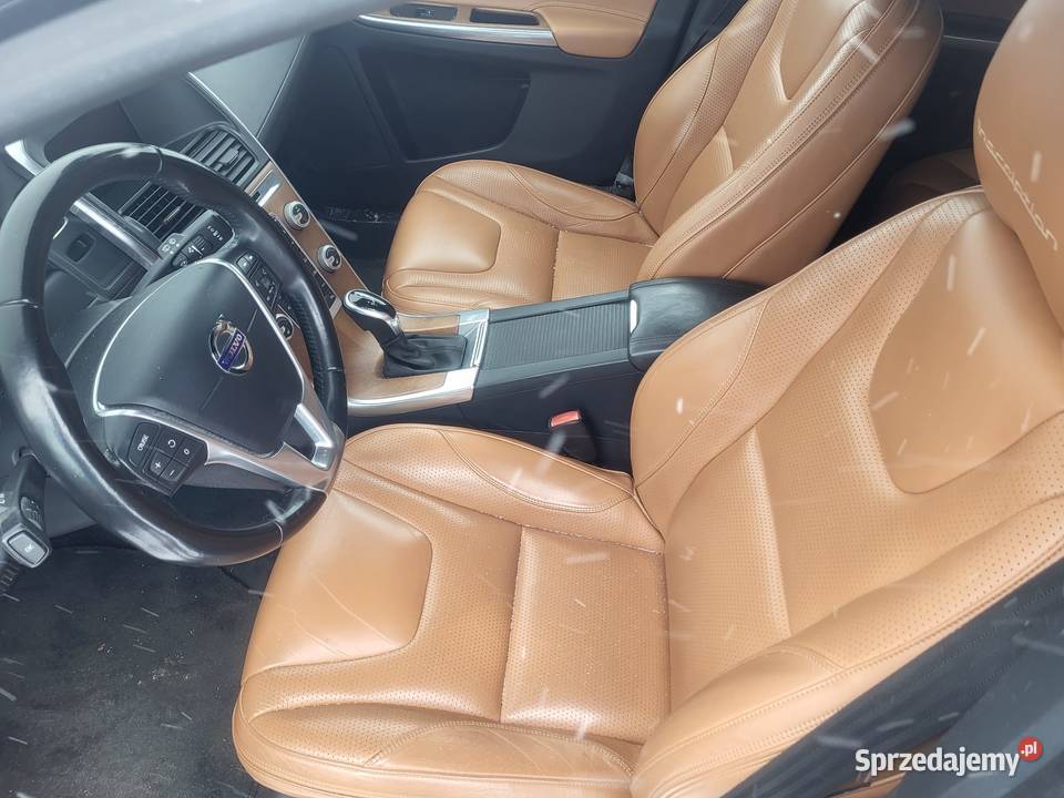 VOLVO XC60 Inscription Automat Perfekcyjny Stan Zarszyn