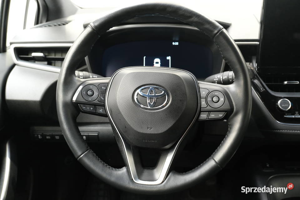 TOYOTA COROLLA 2024 1798 ccm 98 Warszawa