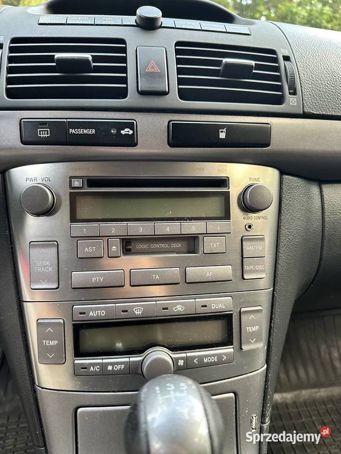 Toyota Avensis 20 VVTi Sol manualna