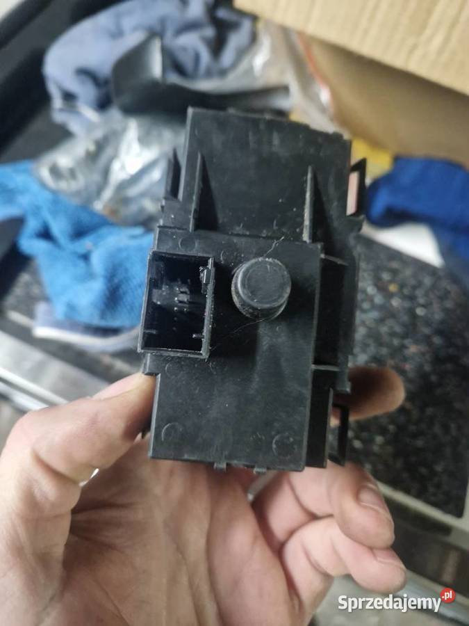 Włacznik do świateł do bmw 6932794 urzywany osobowe