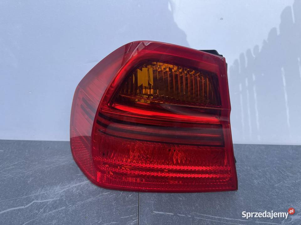 BMW E90 LEWA LAMPA TYŁ SEDAN Lampy tylne Ostroróg