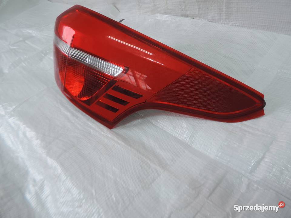 FORD FOCUS MK3 LIFT KOMBI LAMPA PRAWA TYŁ Lampy przednie sprzedam