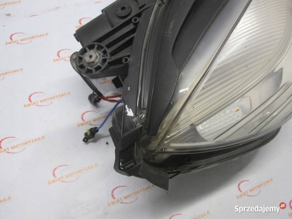 MERCEDES E KLASA W212 11r Lampa prawy przód osobowe Kielce