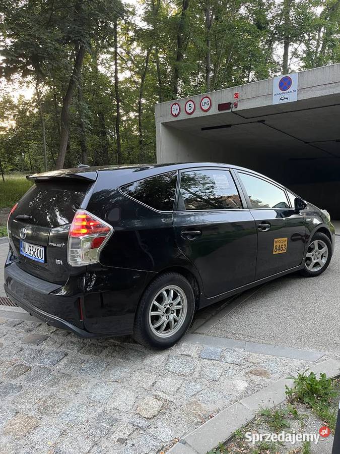 Toyota prius plus 7 osób nieuszkodzony Wrocław